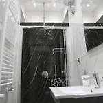 Black & White 4*