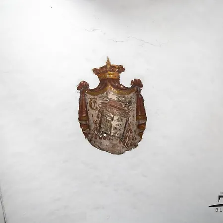 ゲストハウス Black & White