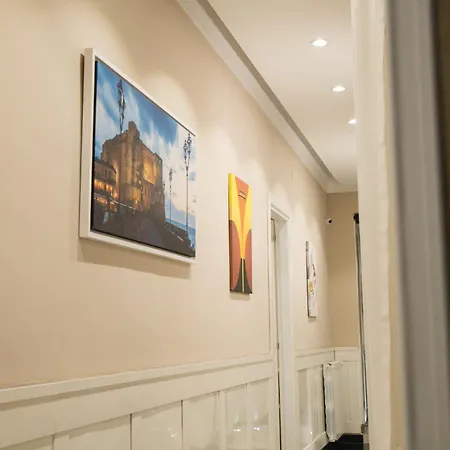 Black & White ゲストハウス