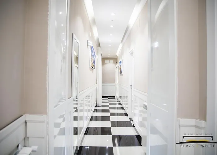 Black & White بيت ضيافة 4*