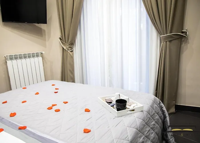 بيت ضيافة Black & White 4*