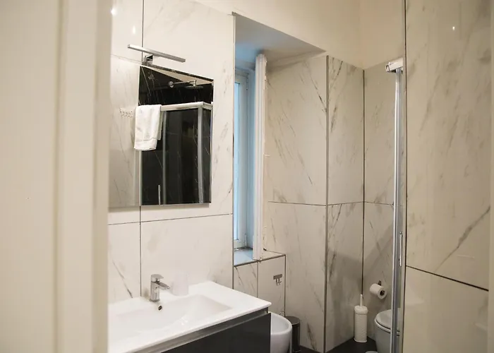 Black & White بيت ضيافة 4*